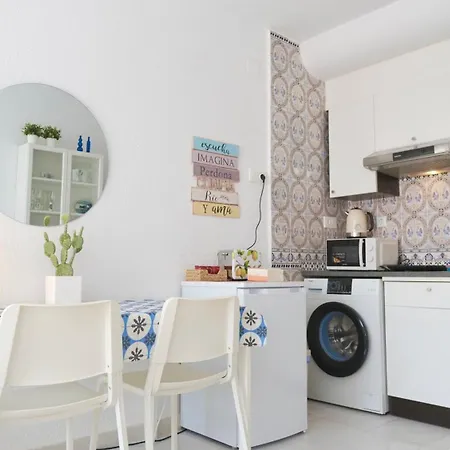 Apartment White *
